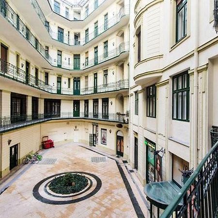 Private Apartment Centertown Budapest Bagian luar foto